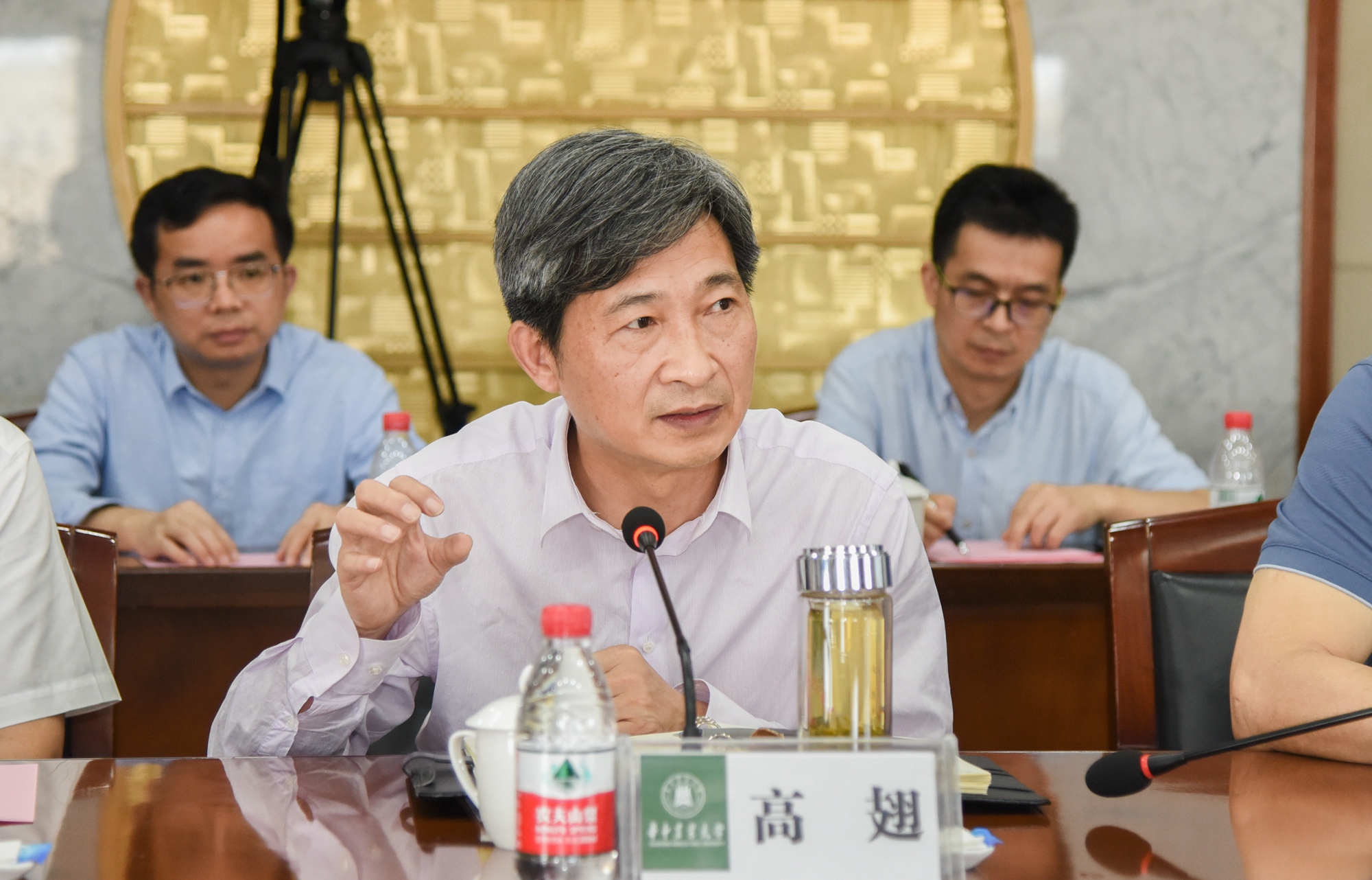 公司党委书记高翅讲话(匡敏 摄)